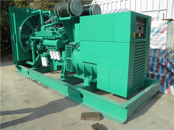 灵寿发电车出租-柴油发电机组在使用的过程中应该做好哪些防护工作