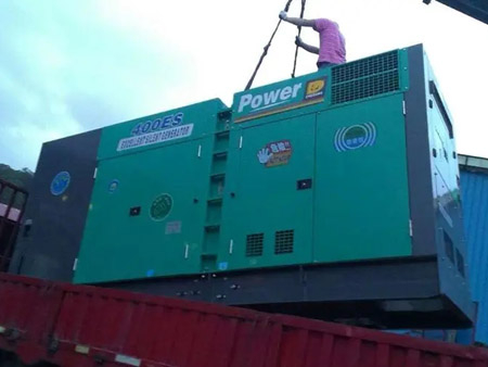 灵寿柴油发电机组转速不稳定时，如何对发动机进行维护？