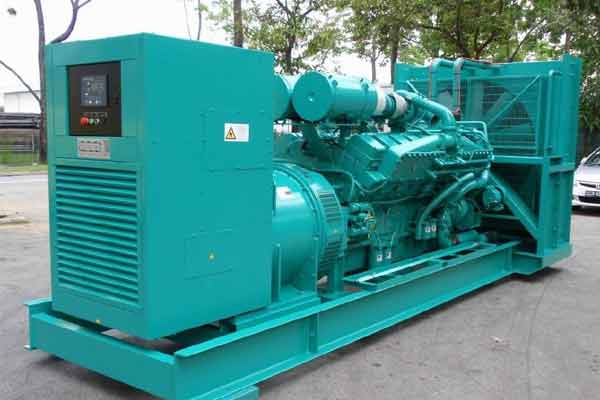 灵寿柴油发电机组电压不稳定怎样维修？