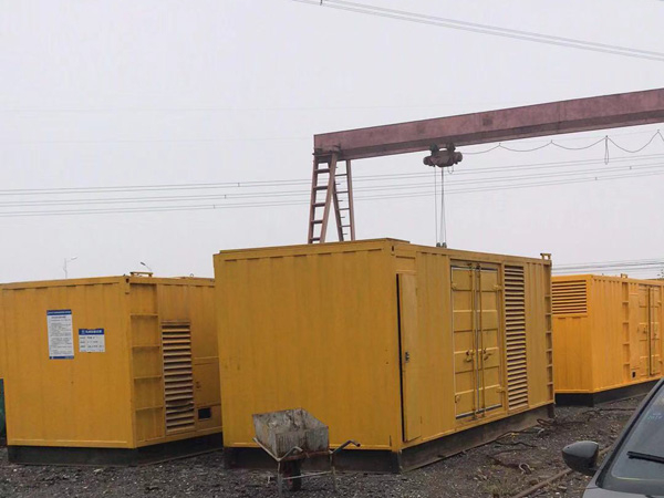 灵寿100kw柴油发电机组每小时油耗？