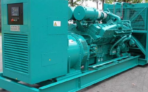 灵寿柴油发电机组冬季使用中需要注意哪些事项？